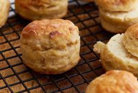 Fluffy Gluten-Free Buttermilk Biscuits
