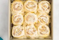 Keto-Friendly Cinnamon Rolls: Low-Carb Sticky Cinnamon Buns